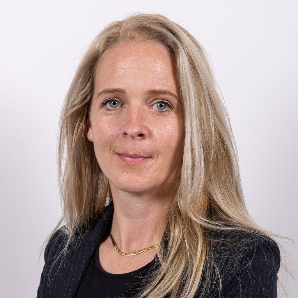 Képen: Glashütter Melinda portréja